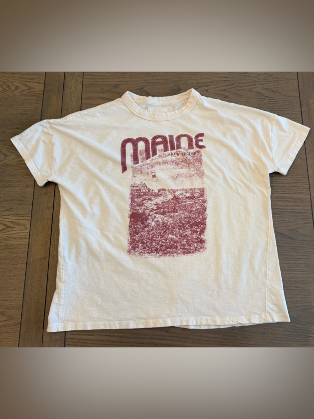 aerie White Short Sleeve Graphic Tee with Maroon 'Maine' Print